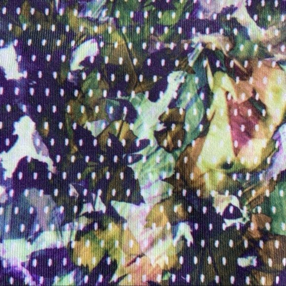 Lululemon Dancing Warrior TankFloral Sport White Multi / Pistachio size 10 - Picture 9 of 10